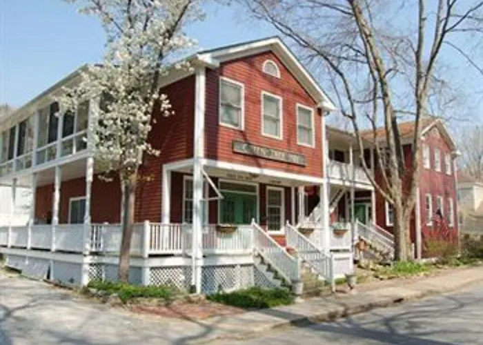 Bed & Breakfast Tree 3*
