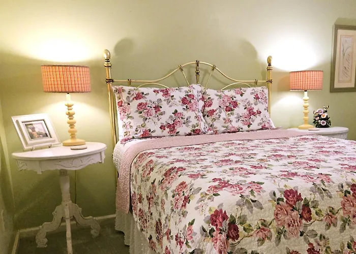 Tree Bed & Breakfast Elsah