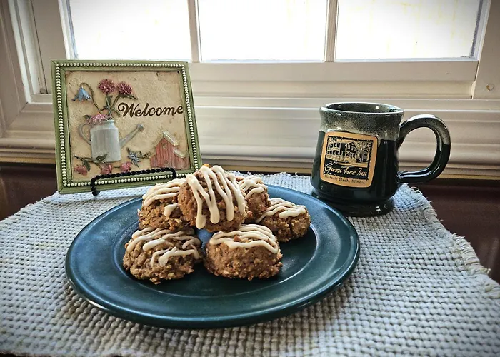 Tree Bed & Breakfast 3*