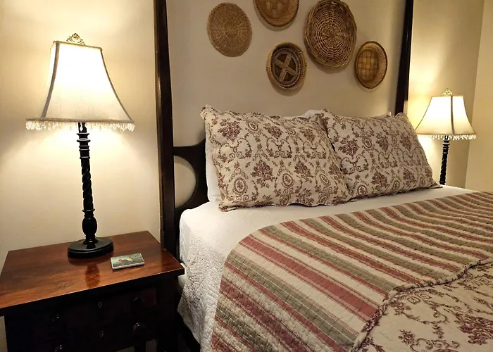 Bed & Breakfast Tree 3*