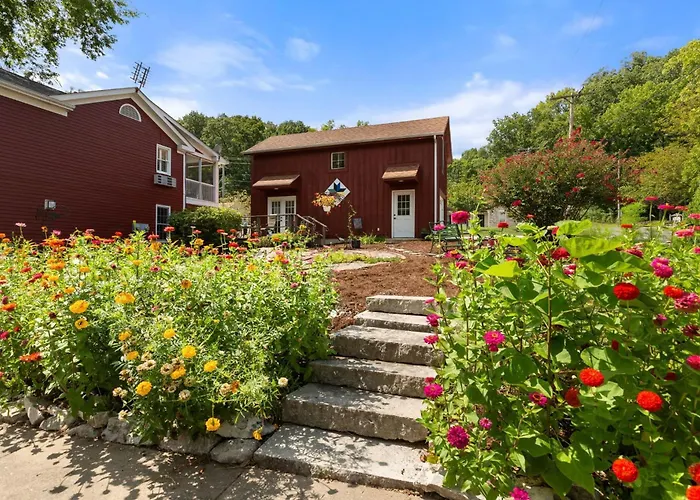 Tree Bed & Breakfast Elsah